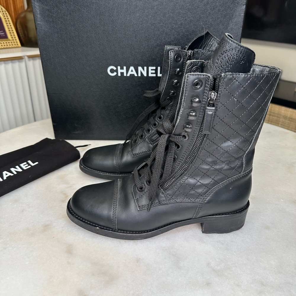Chanel Leather CC Combat boots size 39.5
